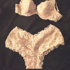 La vie en rose bra and panty